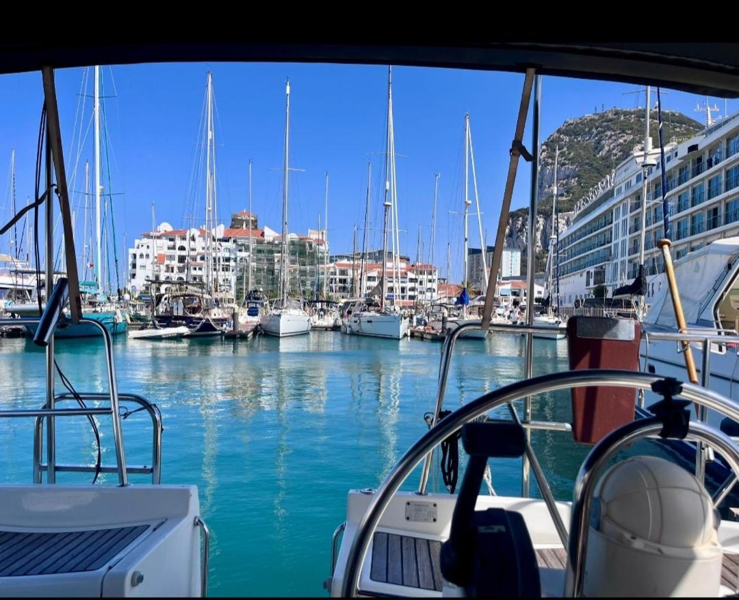 Luxury Yacht Stay "White Dove" Sleeps 6 Gibraltar Zewnętrze zdjęcie